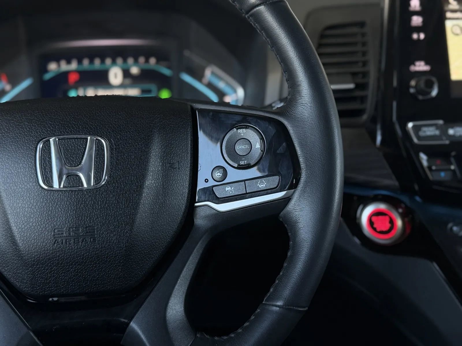 Used 2024 Honda Odyssey Elite image 24