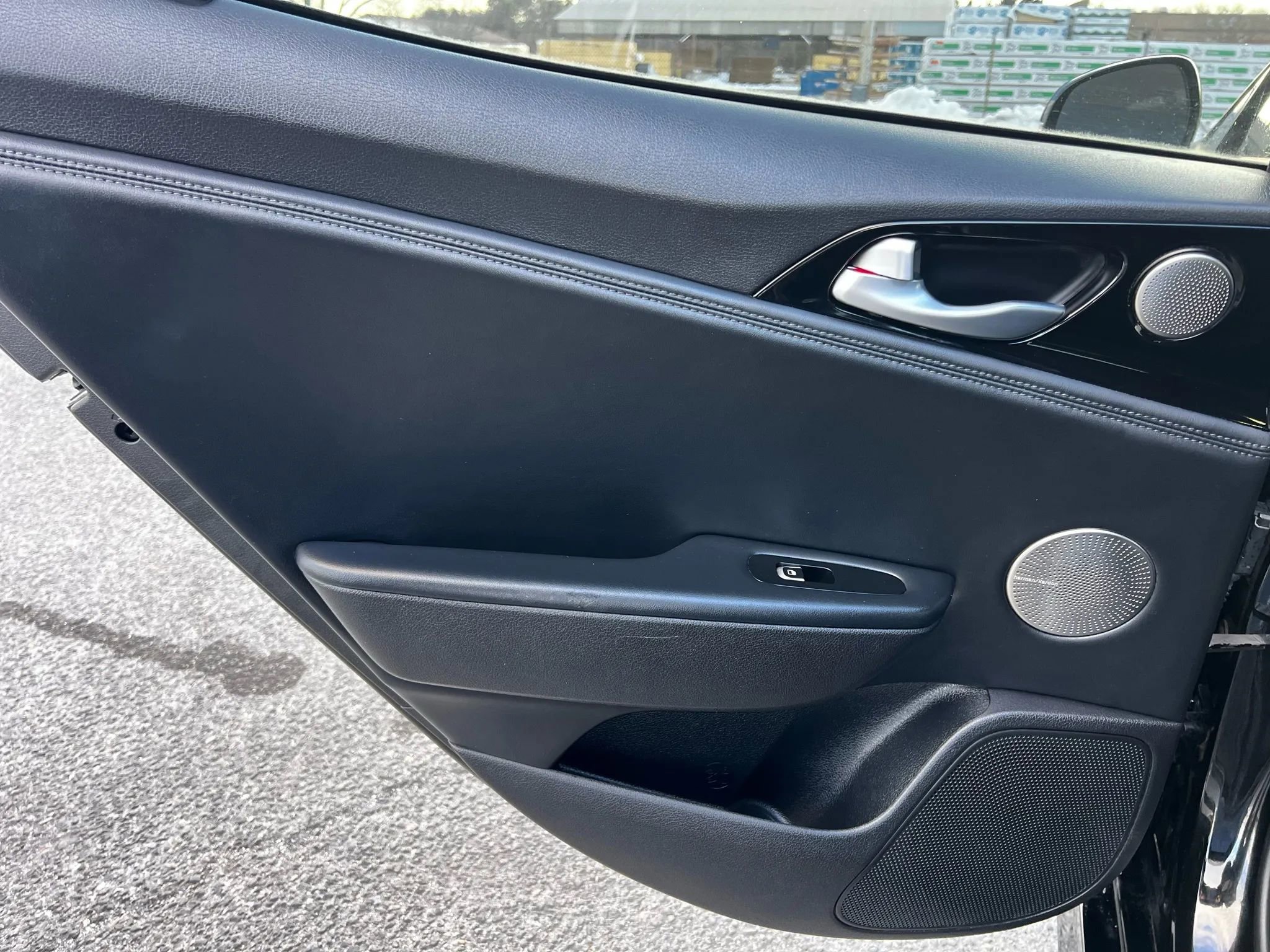 Used 2018 Kia Stinger Premium image 24