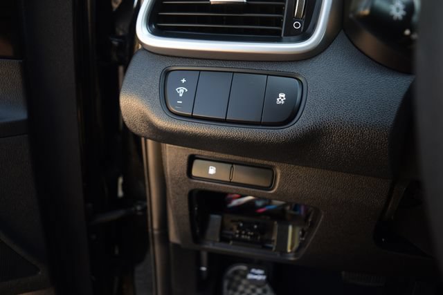 Used 2017 Kia Sorento FWD image 7