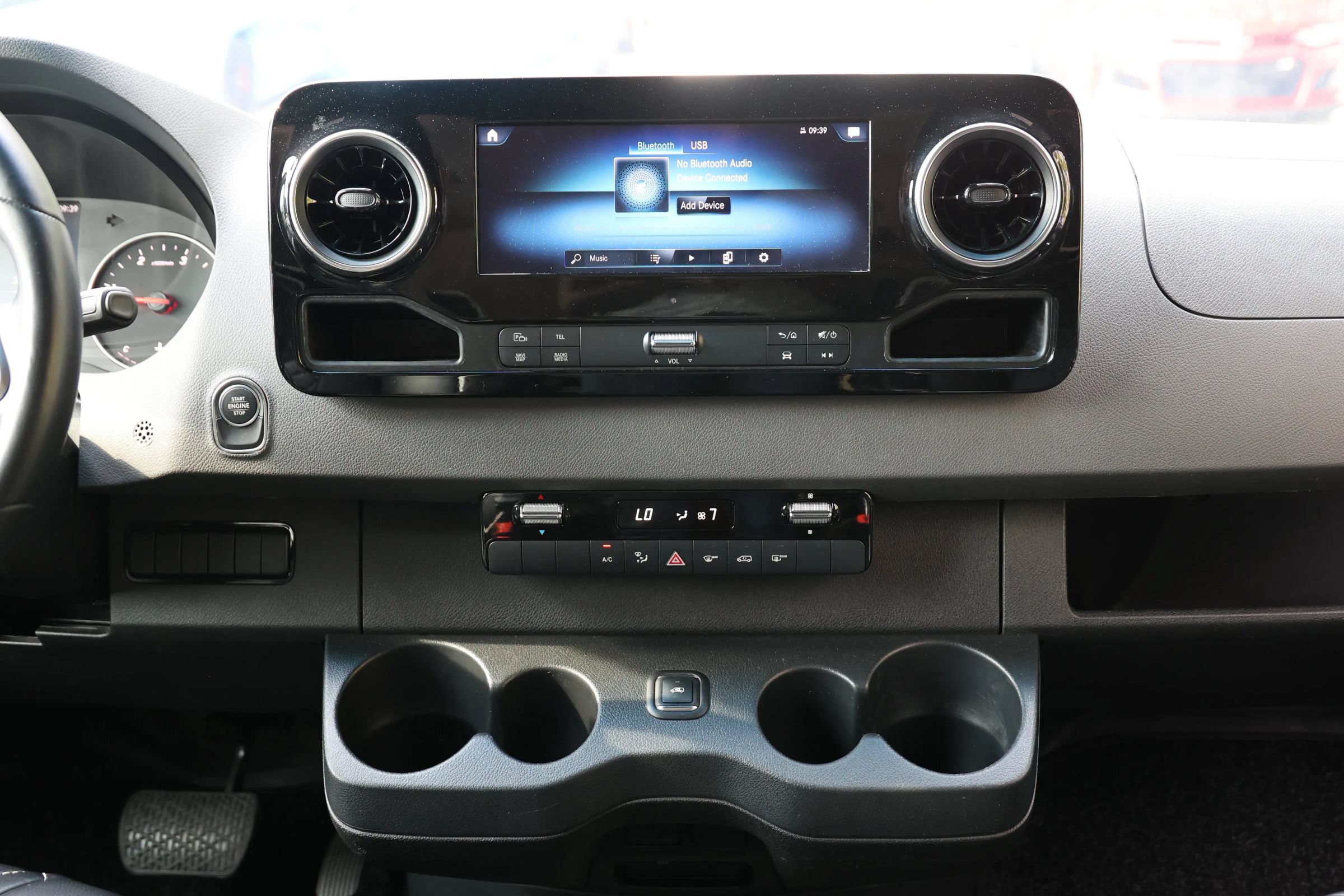 Used 2021 Mercedes-Benz Sprinter 3500 image 25