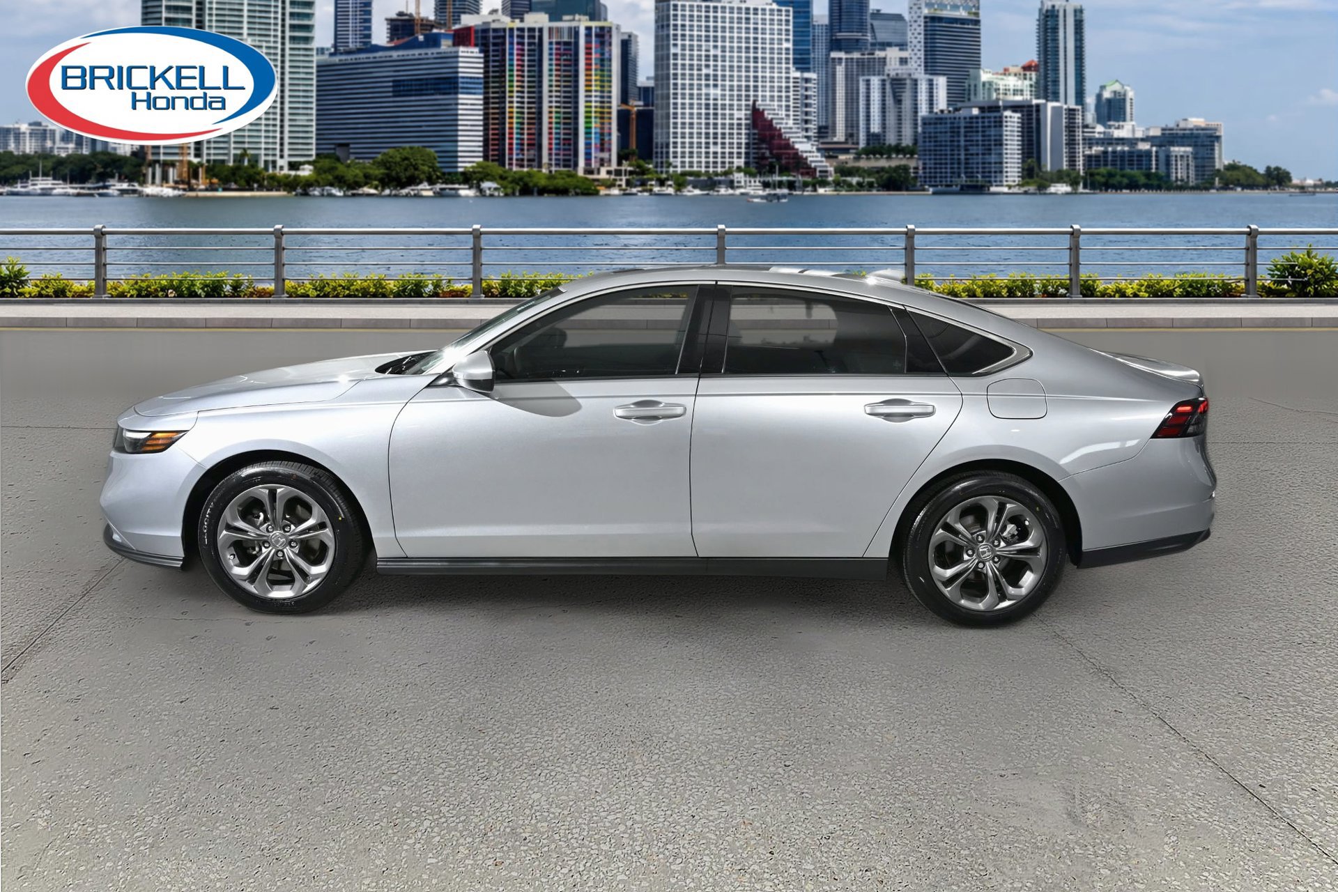 Certified 2023 Honda Accord EX image 3