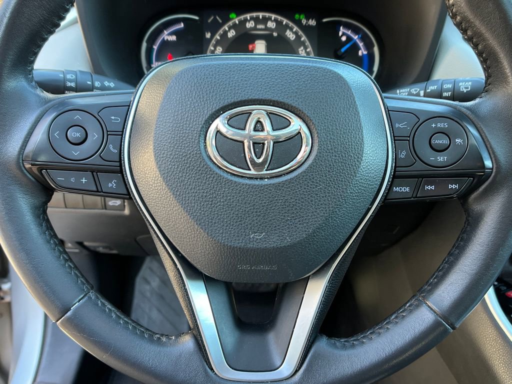 Used 2021 Toyota RAV4 Limited image 14