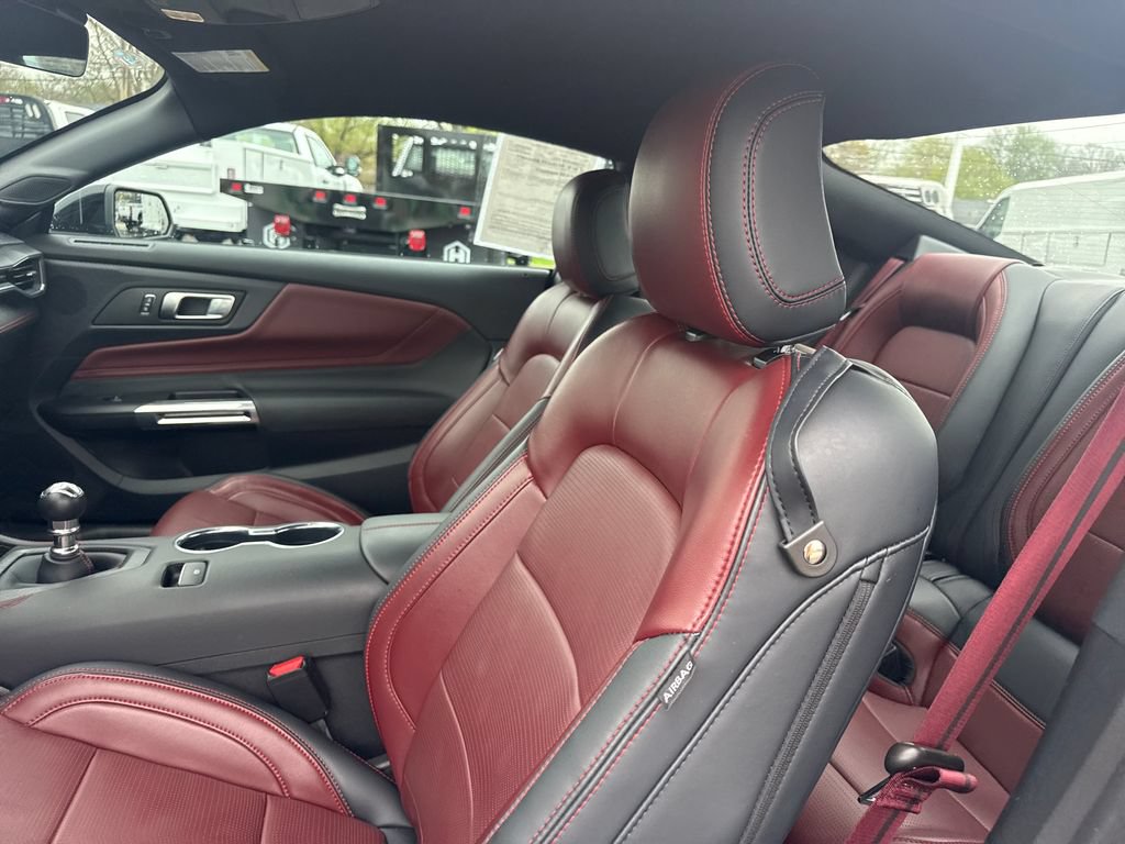 Used 2025 Ford Mustang GT Premium RWD image 19