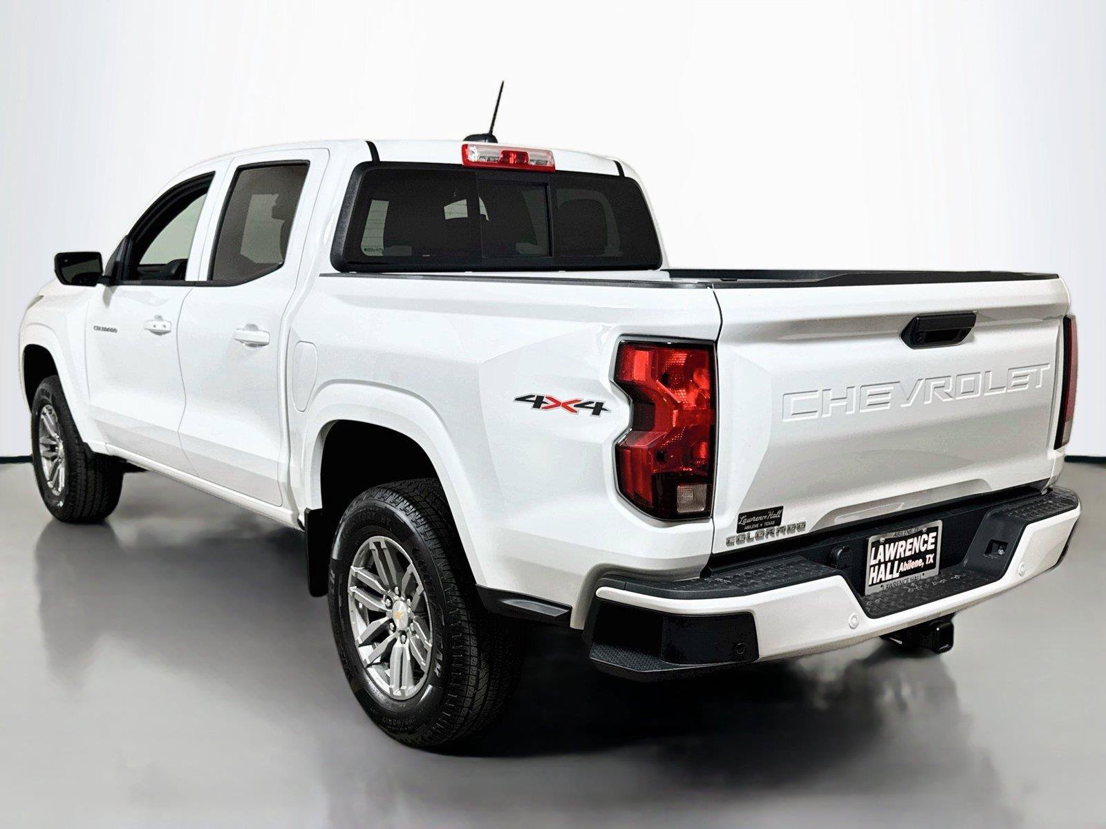 New 2026 Chevrolet Colorado LT w/ Advanced Trailering Package AWD/4WD image 3
