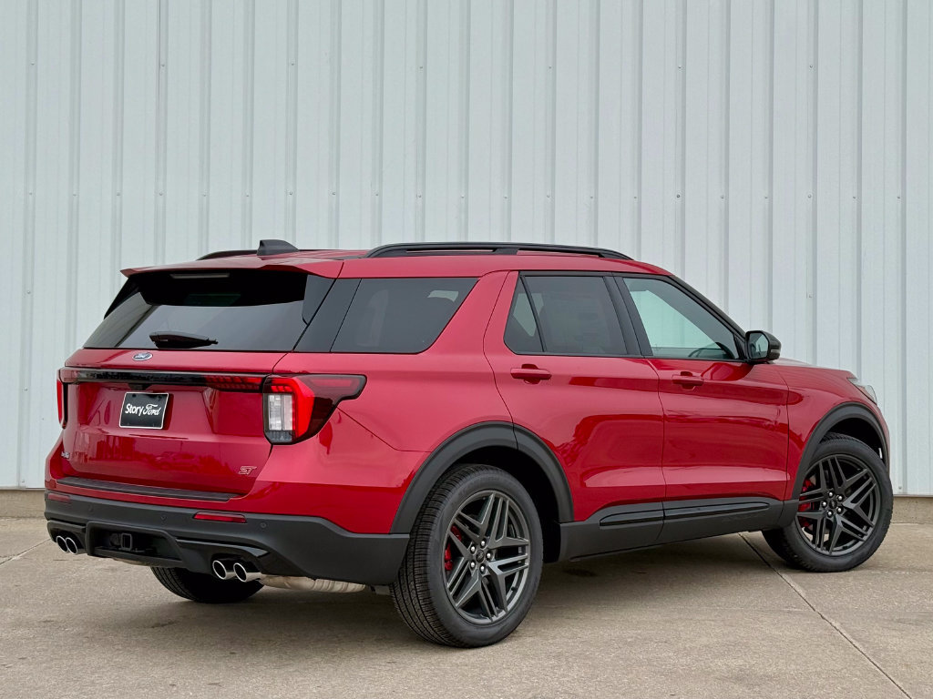 New 2026 Ford Explorer ST RWD image 6