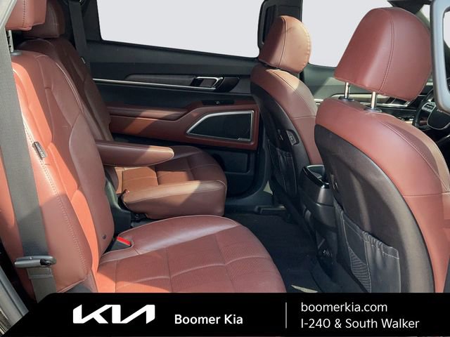 Used 2023 Kia Telluride EX w/ EX Captain's Chair Package image 12