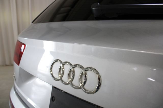 Used 2018 Audi Q7 3.0T Prestige w/ Prestige Package AWD/4WD image 34