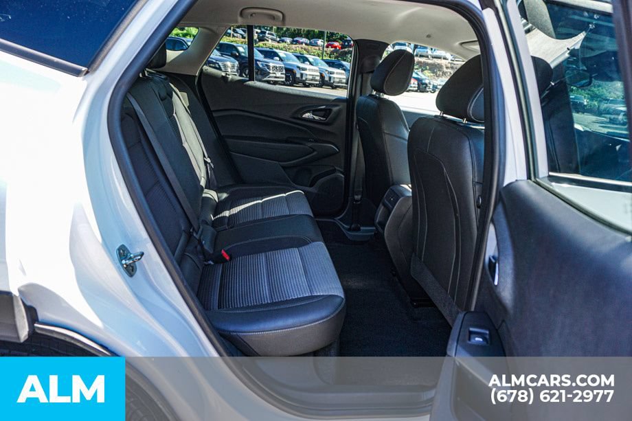 Used 2025 Chevrolet Trax LT FWD image 21