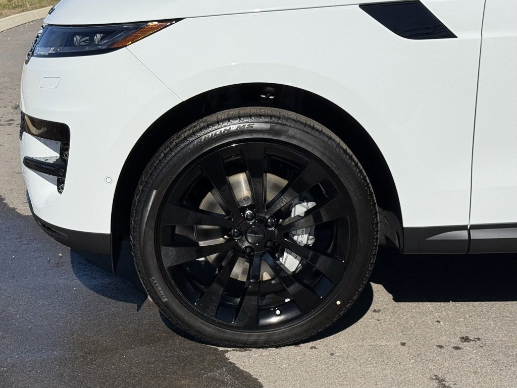 New 2026 Land Rover Range Rover Sport SE image 10