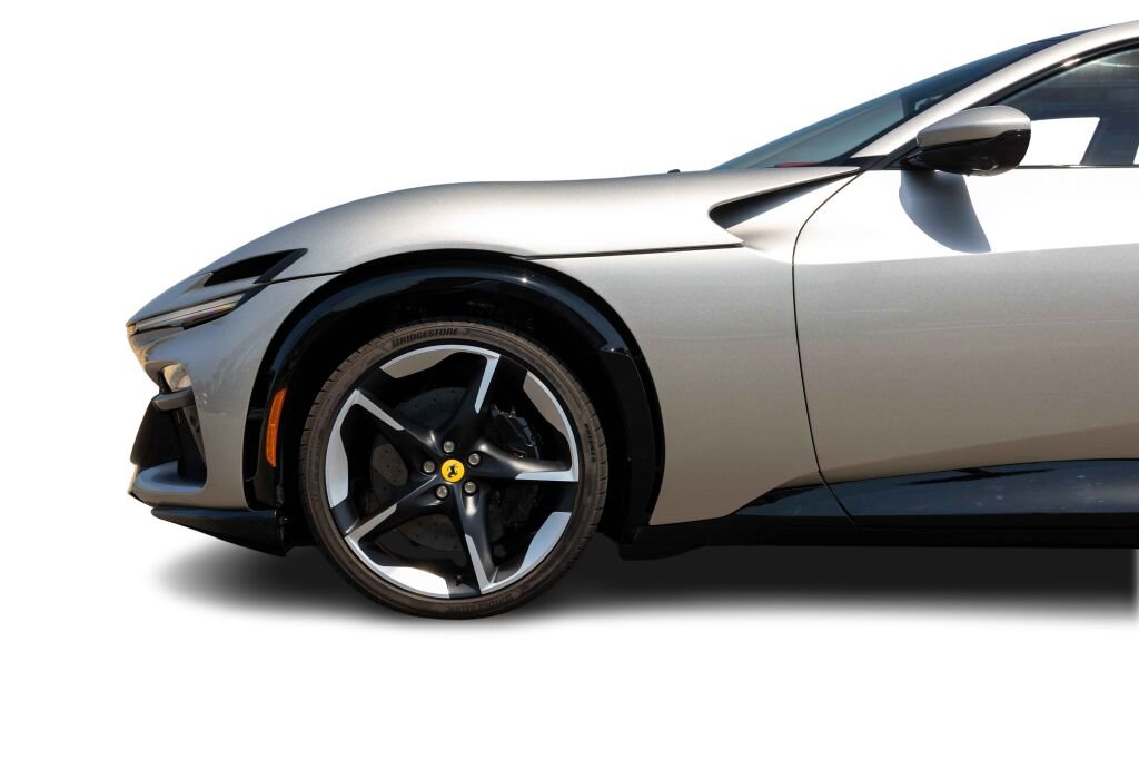 Certified 2025 Ferrari Purosangue image 13