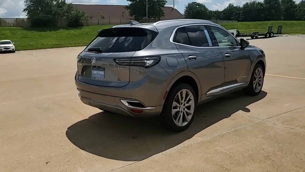 Certified 2022 Buick Envision Avenir w/ Technology Package II image 8