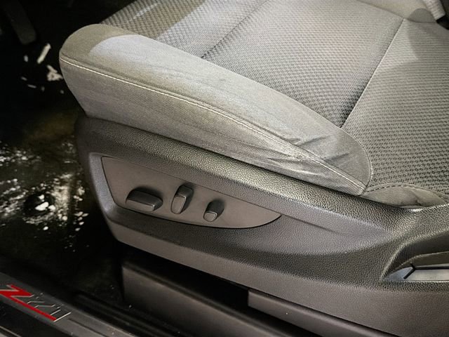 Used 2017 Chevrolet Silverado 1500 LT w/ All Star Edition image 19