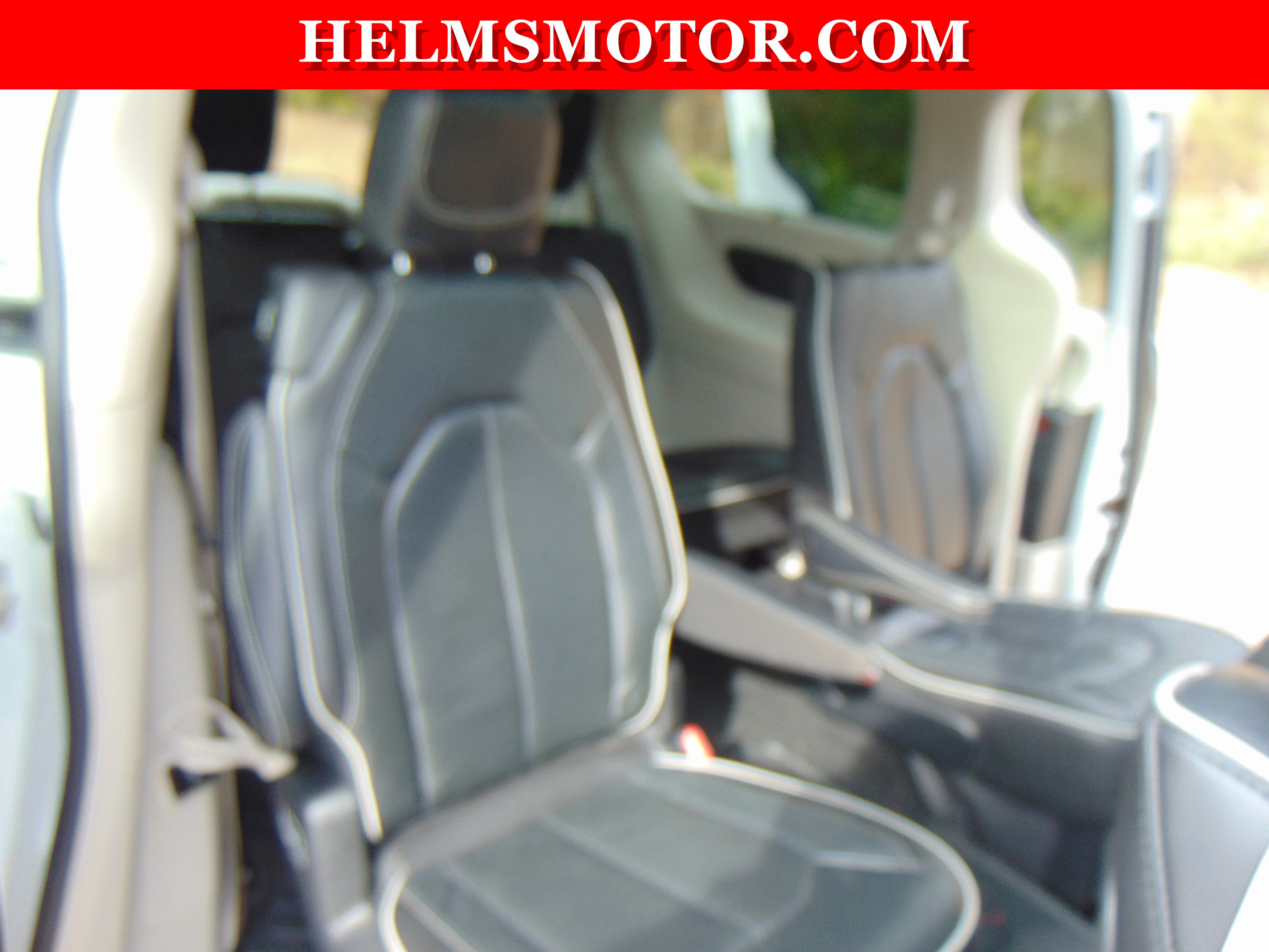 Certified 2022 Chrysler Pacifica Limited w/ Uconnect Theater Family Group image 51