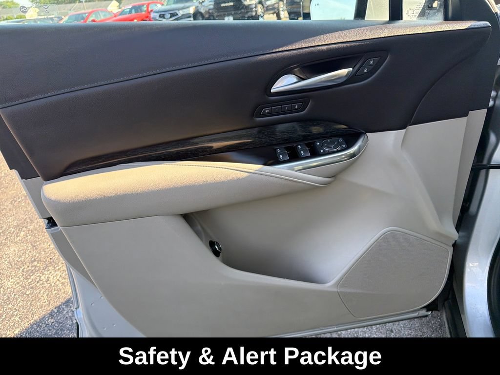 Used 2022 Cadillac XT4 Premium Luxury w/ Safety Alert Package AWD/4WD image 12
