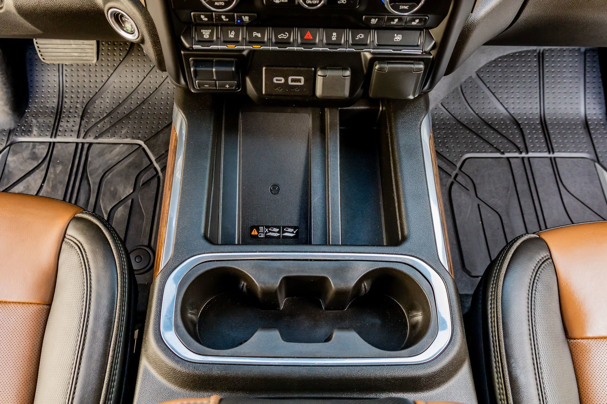 Used 2023 Chevrolet Silverado 3500 High Country w/ Technology Package image 27