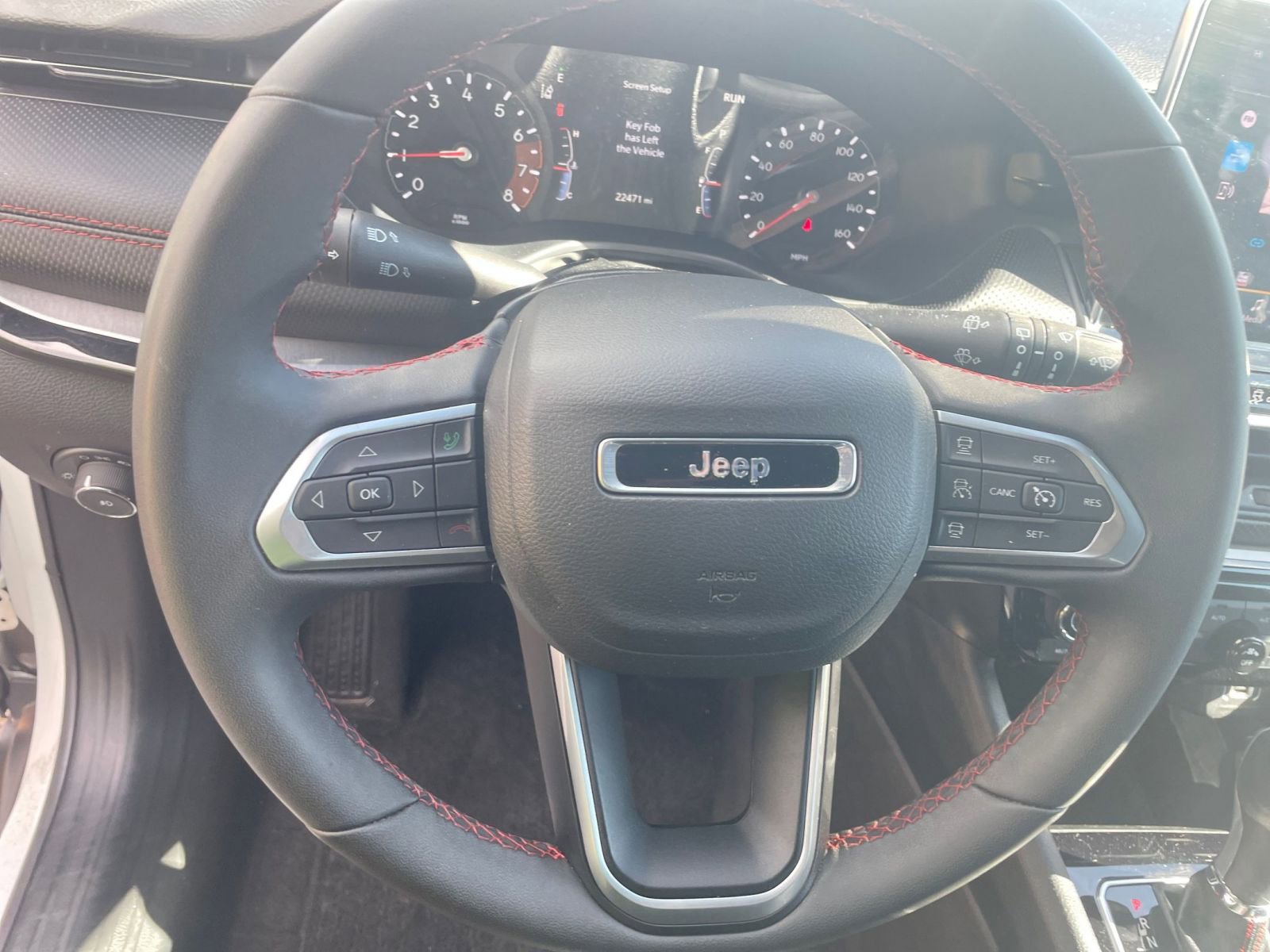Used 2025 Jeep Compass Trailhawk image 28