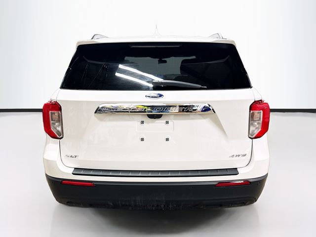 Used 2022 Ford Explorer XLT image 6