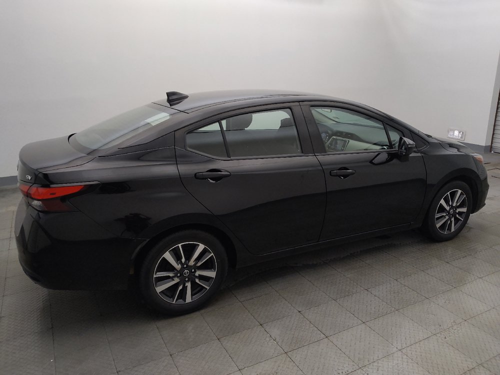 Used 2021 Nissan Versa SV FWD image 10