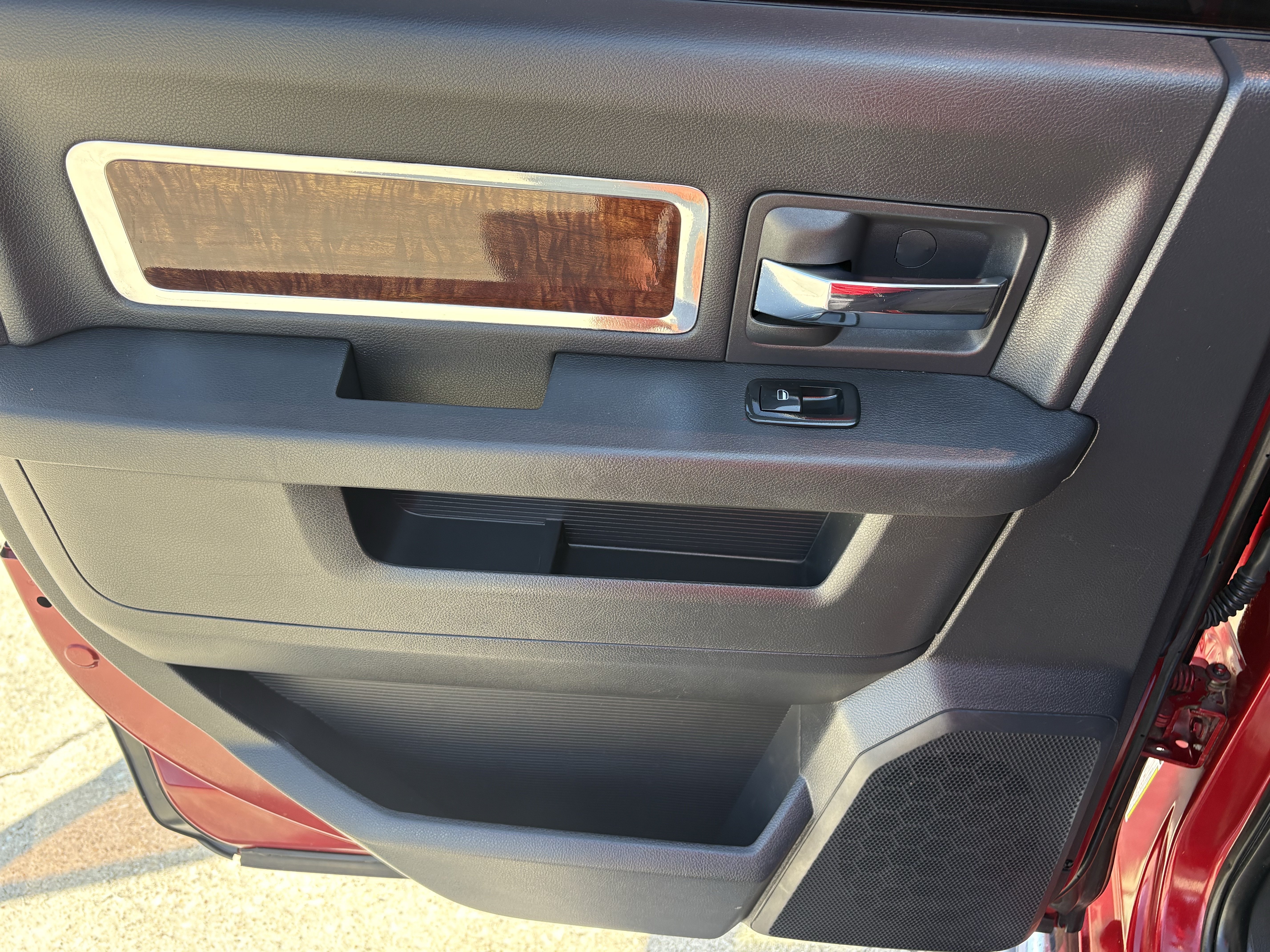 Used 2010 Dodge Ram 1500 Truck Laramie AWD/4WD image 13