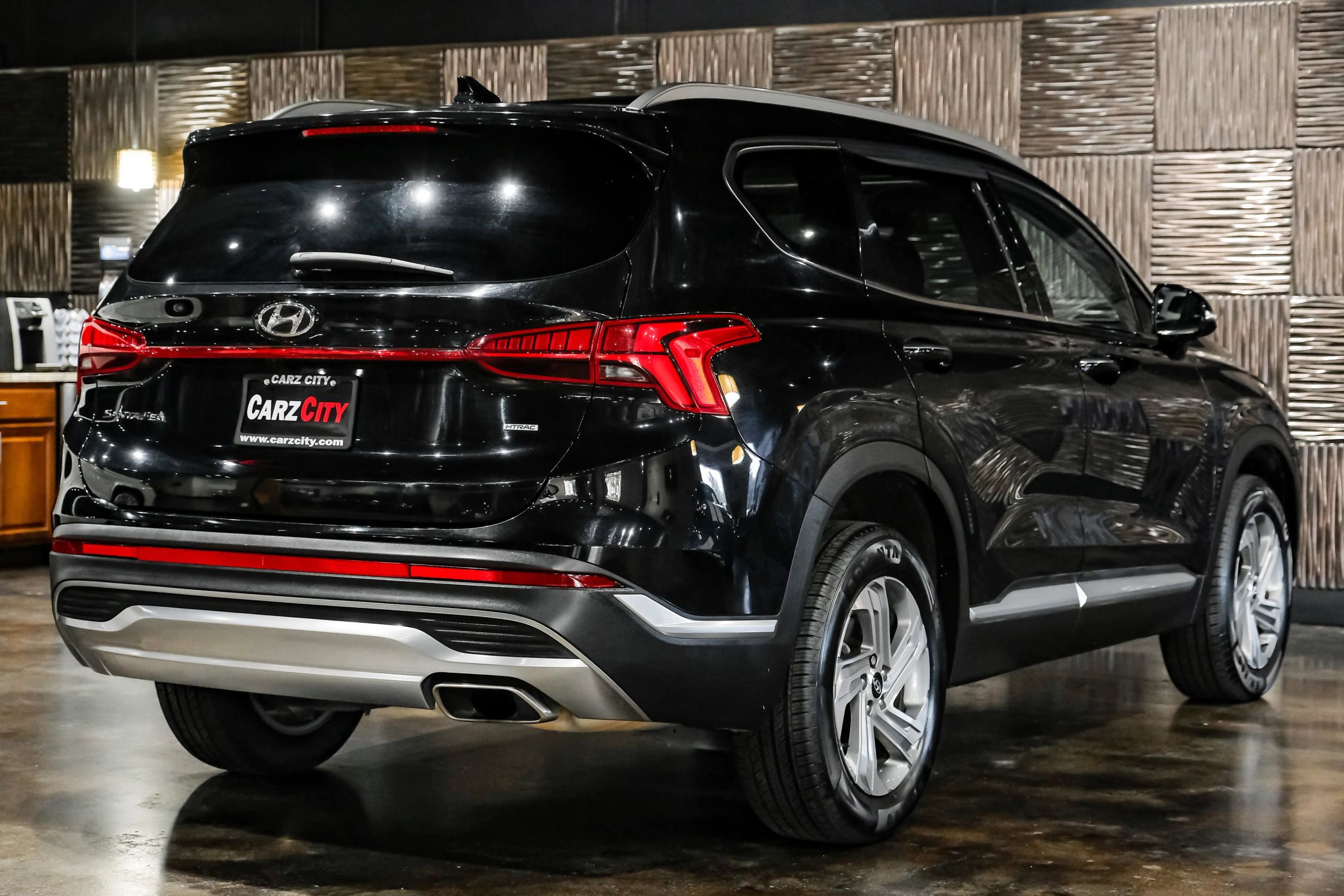 Used 2021 Hyundai Santa Fe SEL w/ Convenience + Premium Package AWD/4WD image 10