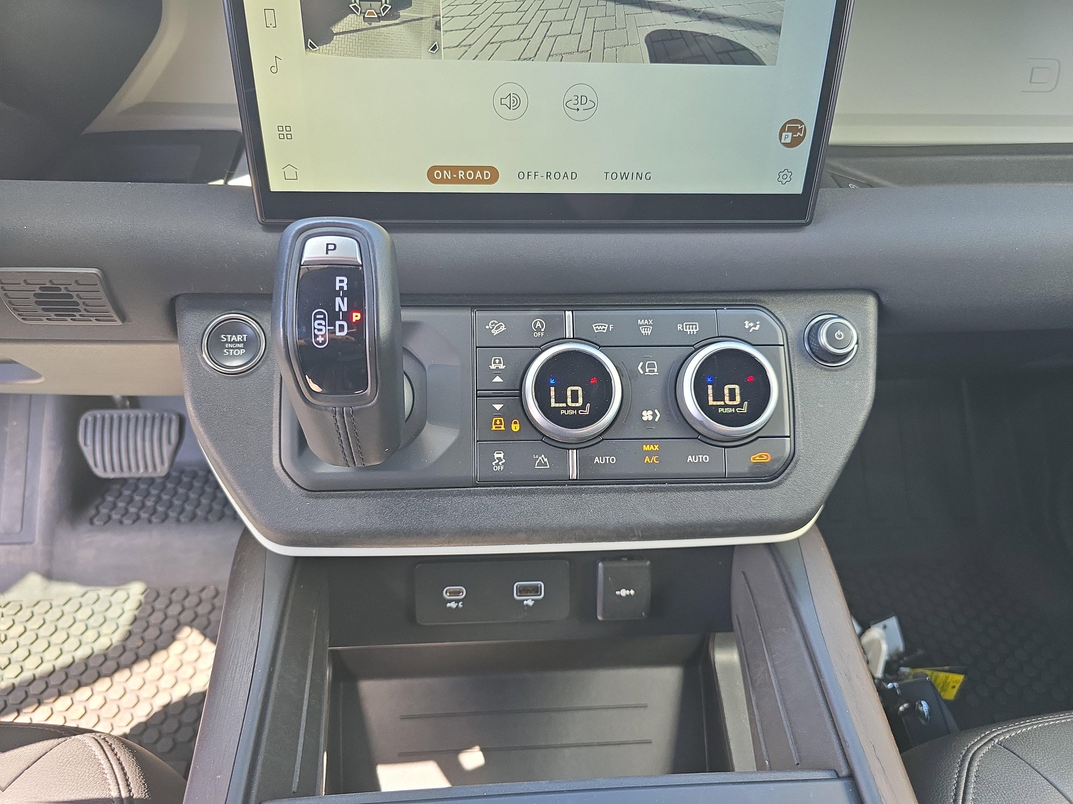 Certified 2023 Land Rover Defender 130 SE AWD/4WD image 28