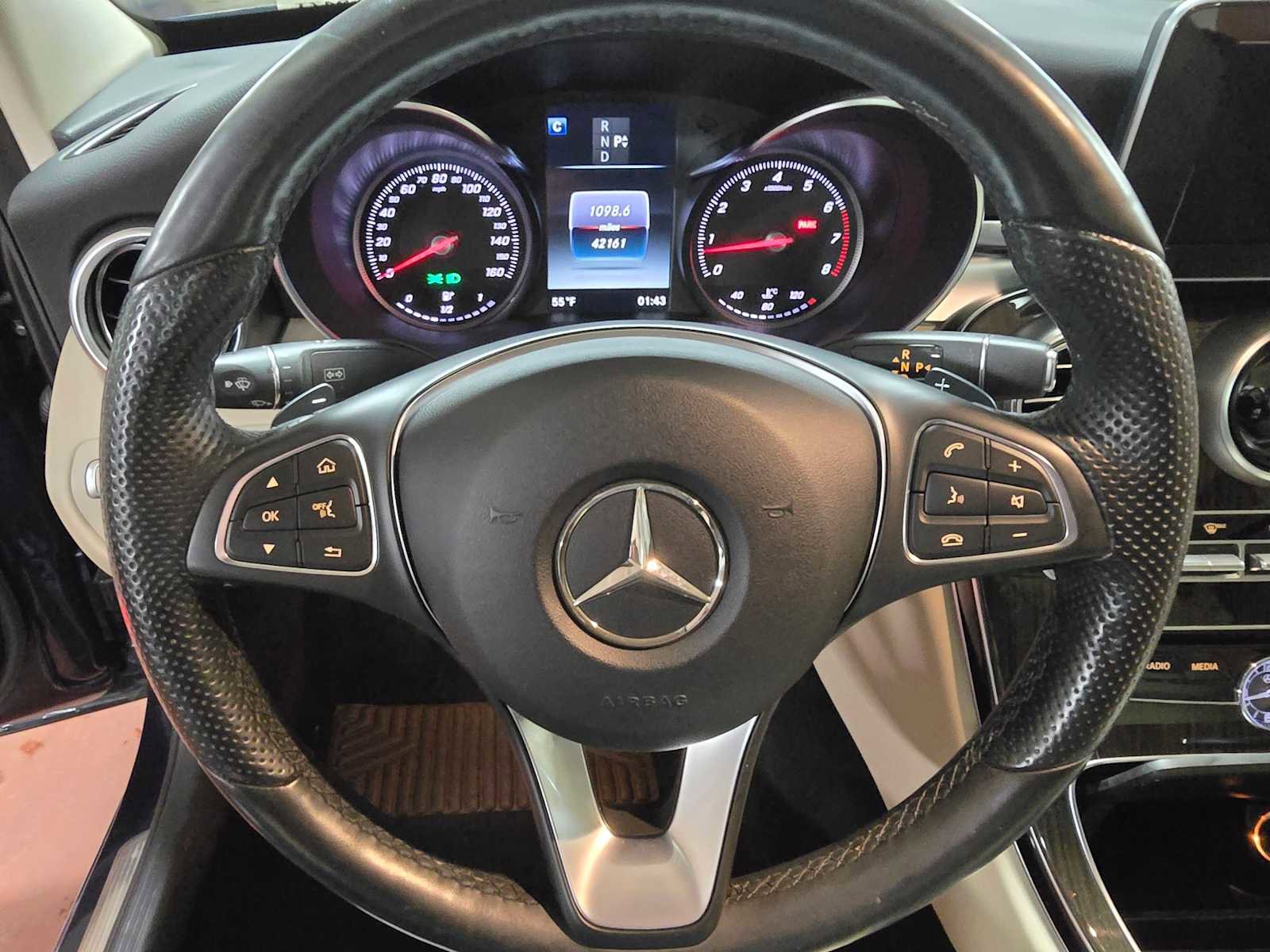 Used 2017 Mercedes-Benz C 300 Sedan image 27