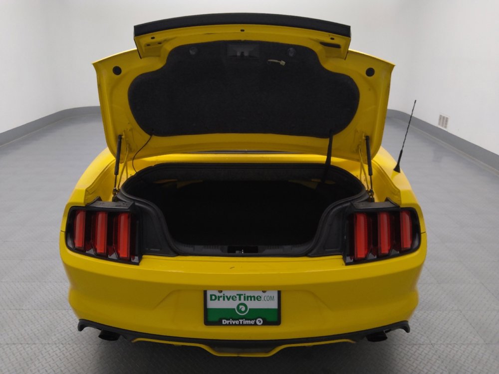 Used 2016 Ford Mustang Premium image 29