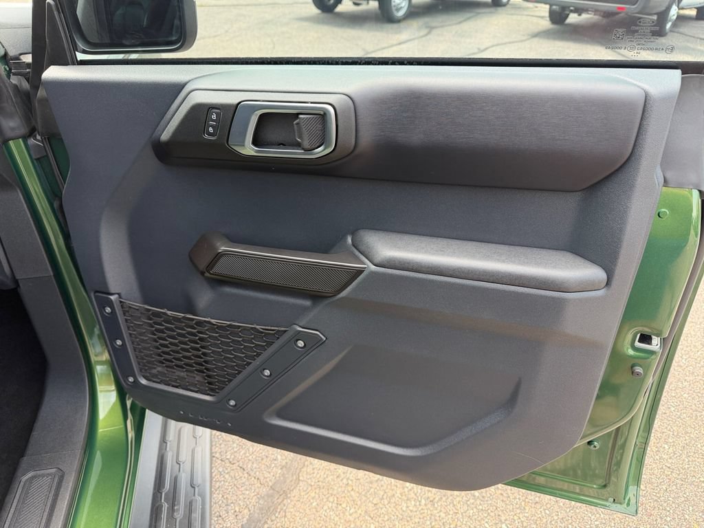 Used 2025 Ford Bronco Outer Banks AWD/4WD image 18