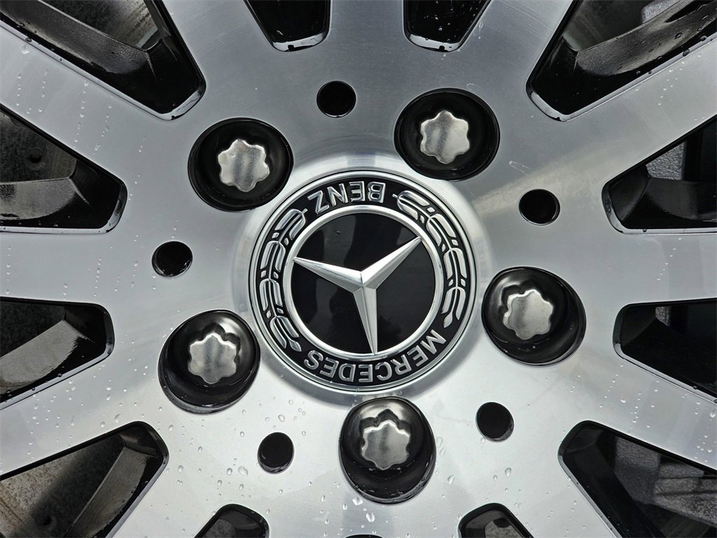 New 2026 Mercedes-Benz GLS 580 4MATIC image 11