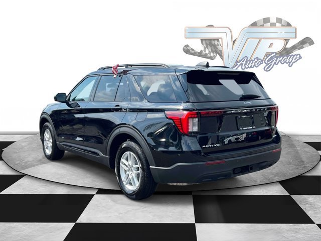 Used 2026 Ford Explorer Active AWD/4WD image 8