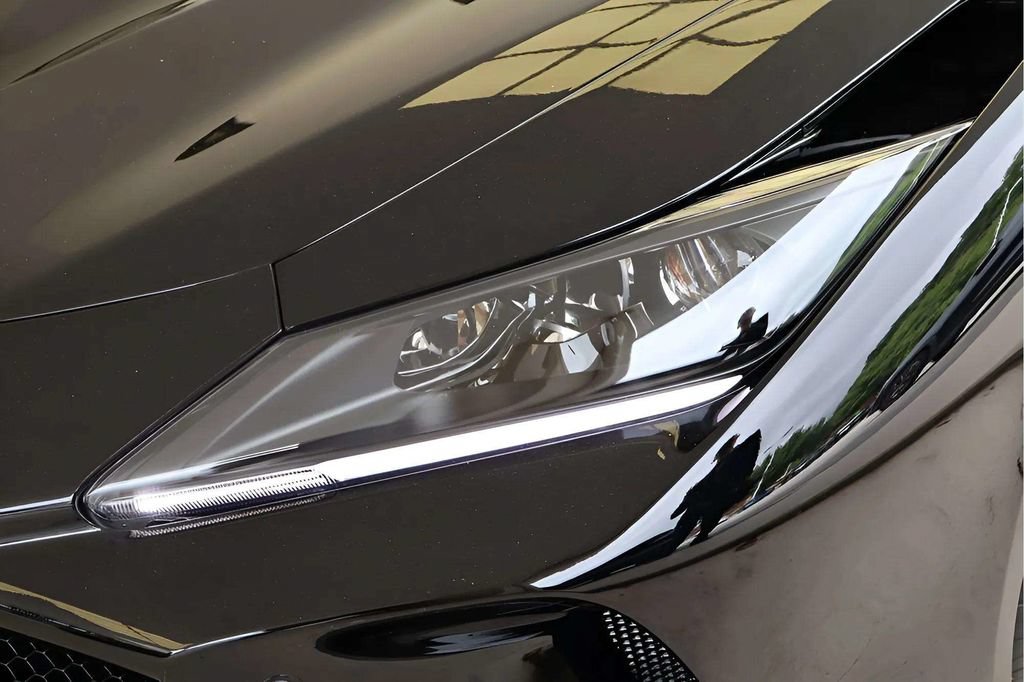 Used 2023 Ferrari F8 Tributo RWD image 24