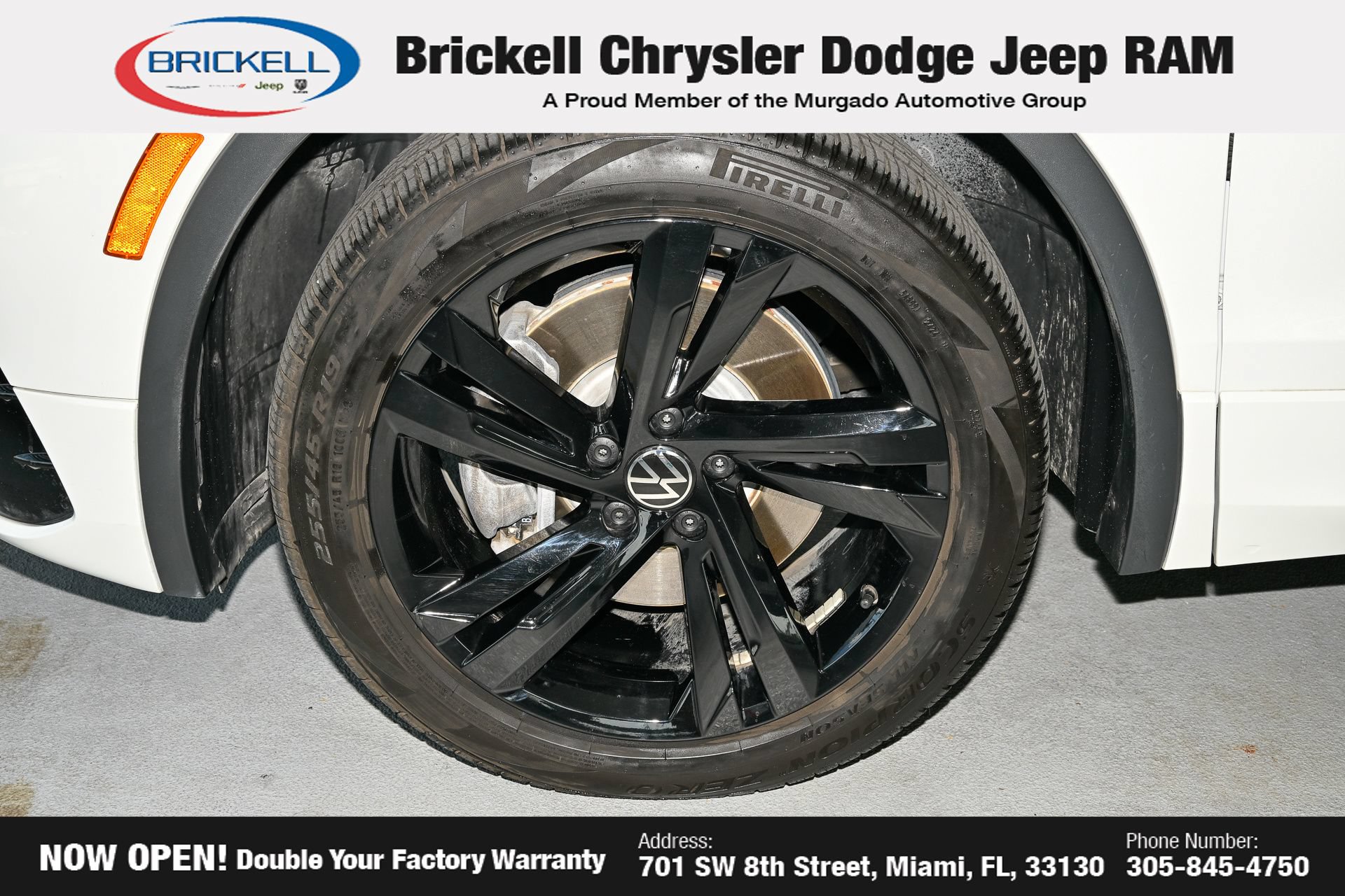 Used 2024 Volkswagen Tiguan SE R-Line FWD image 36