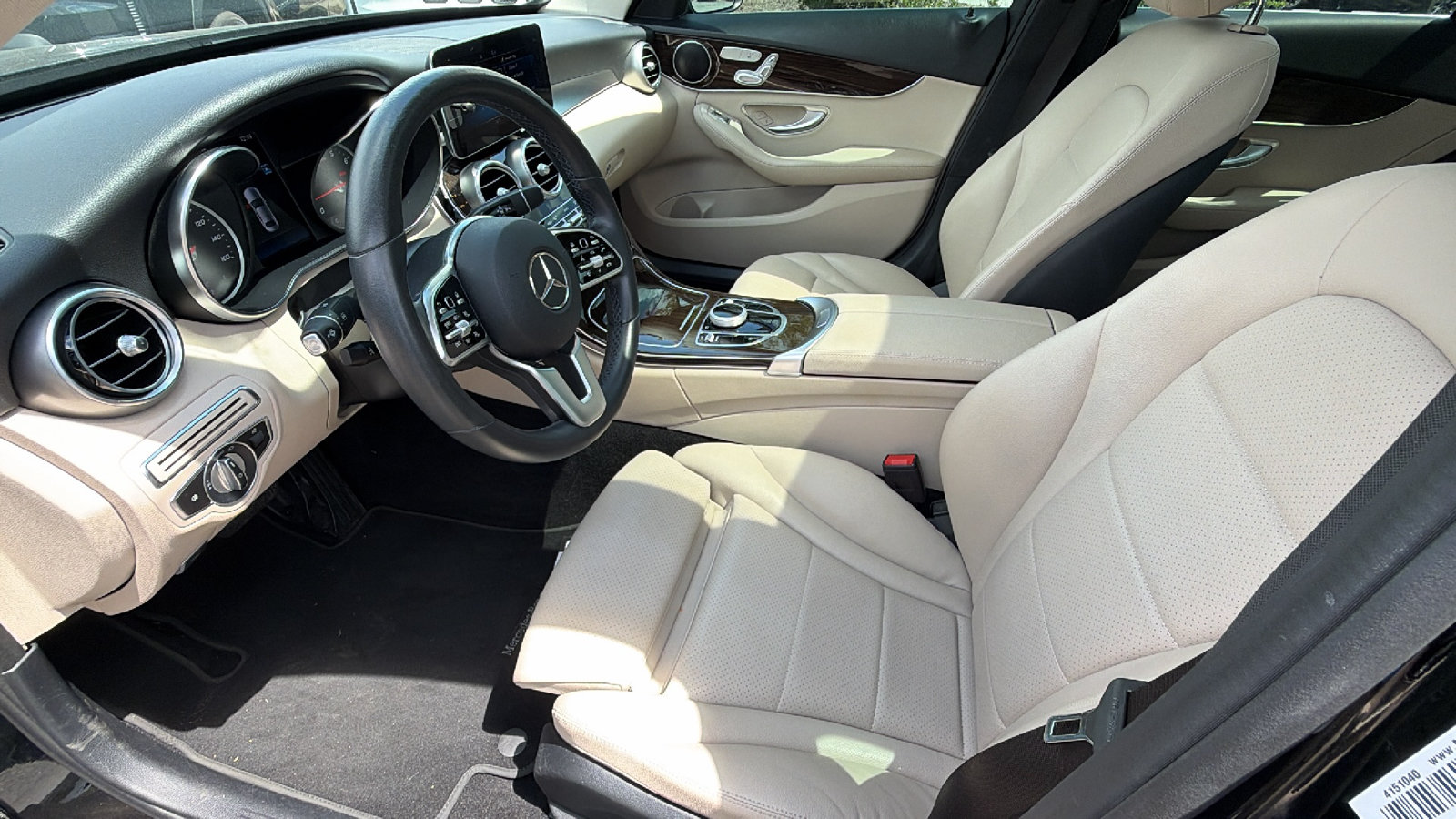 Used 2019 Mercedes-Benz C 300 Sedan image 15