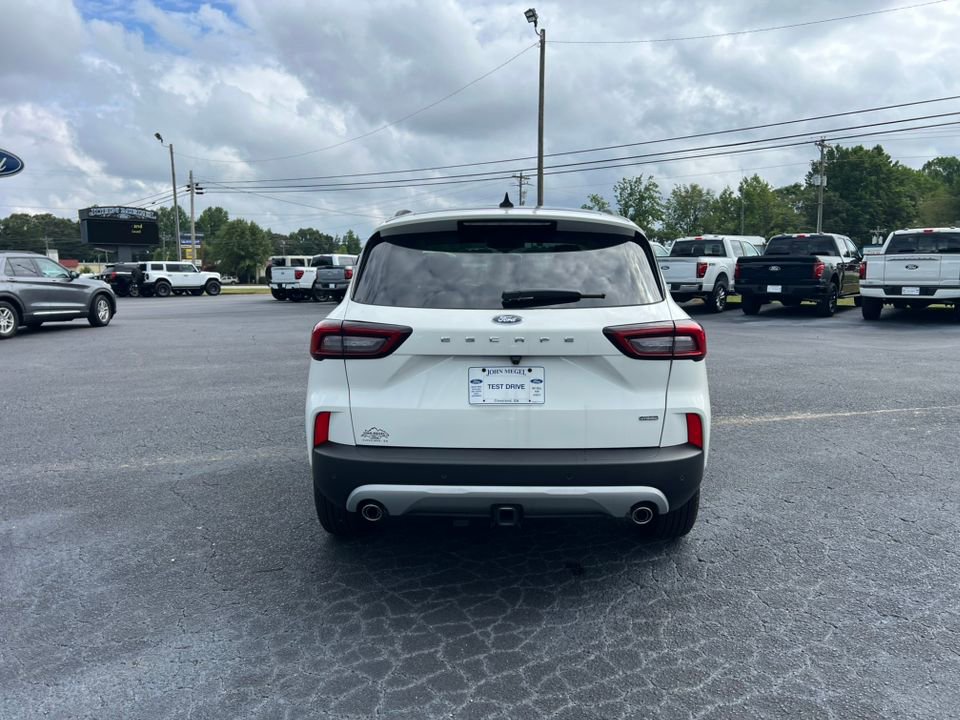 New 2025 Ford Escape SE w/ Class II Trailer Tow Package image 6