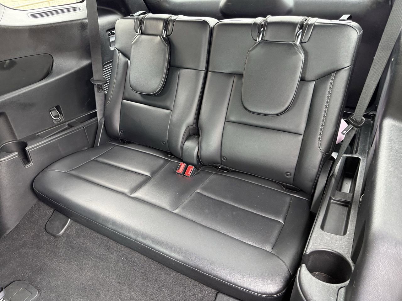 Used 2020 Ford Explorer Limited image 28