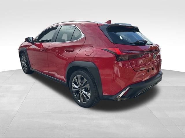 Used 2019 Lexus UX 200 F Sport w/ F Sport Premium Package image 4