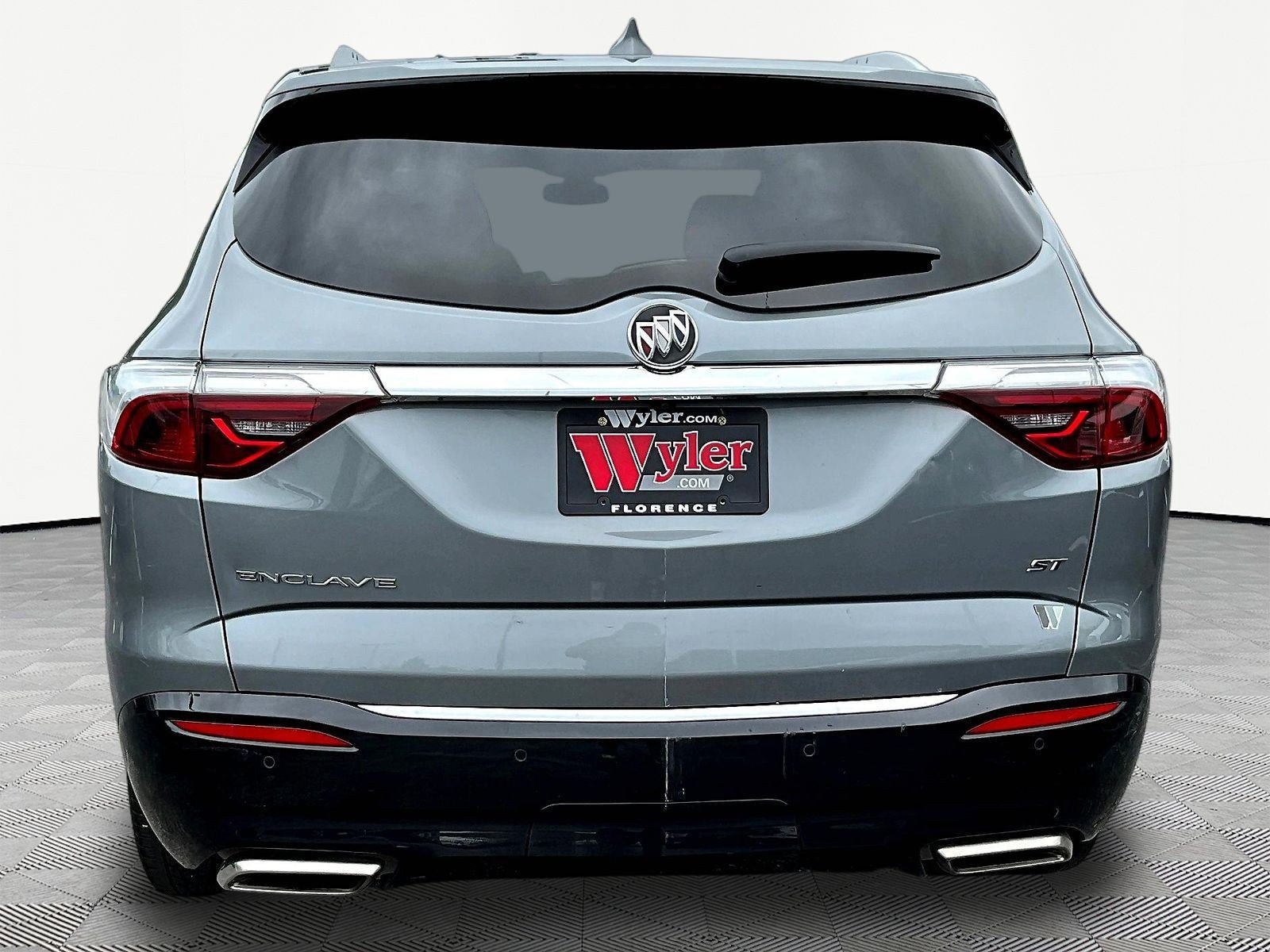 Used 2023 Buick Enclave Essence w/ Experience Buick Package FWD image 5