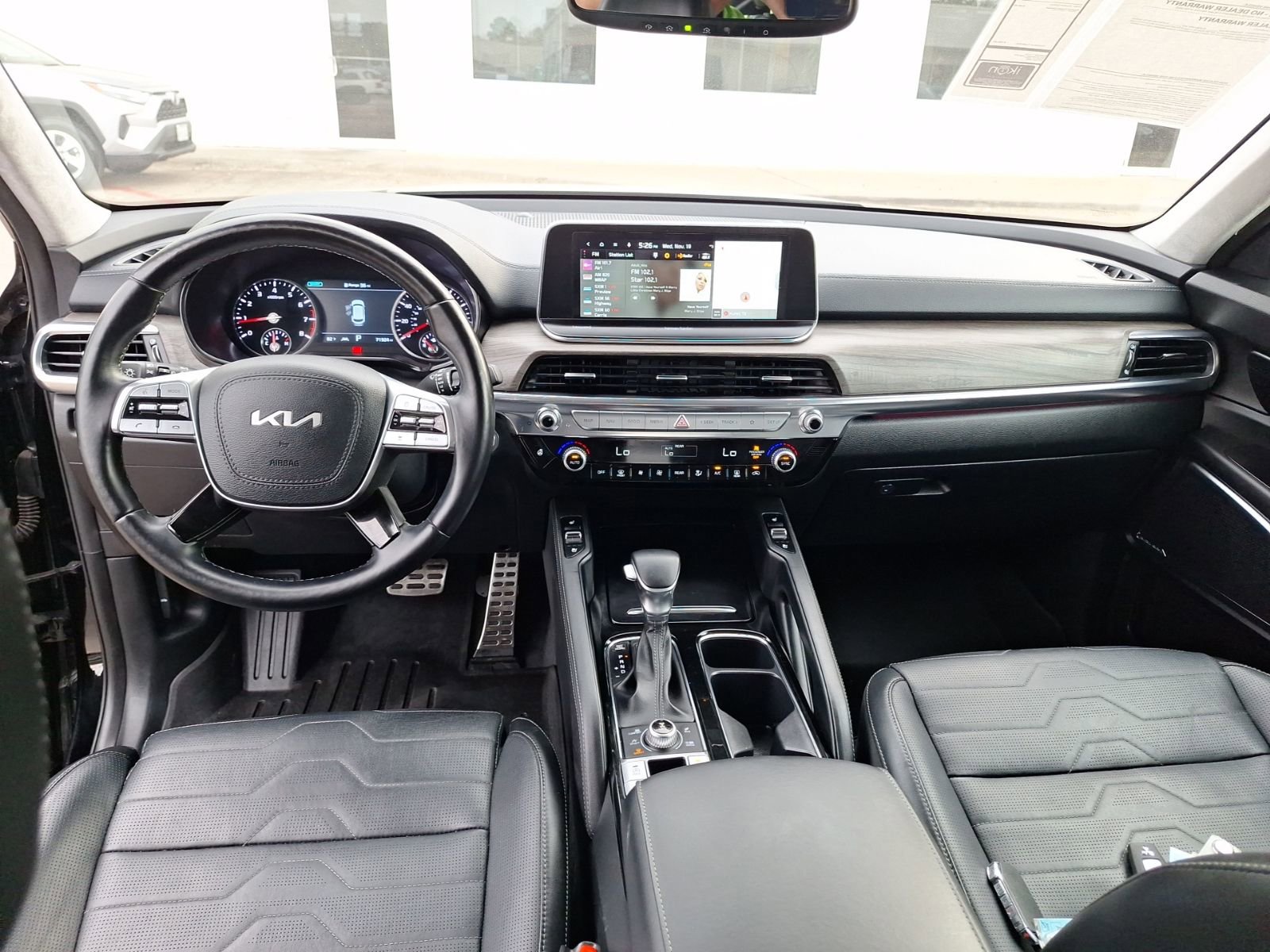 Used 2022 Kia Telluride SX w/ SX Prestige Package image 18