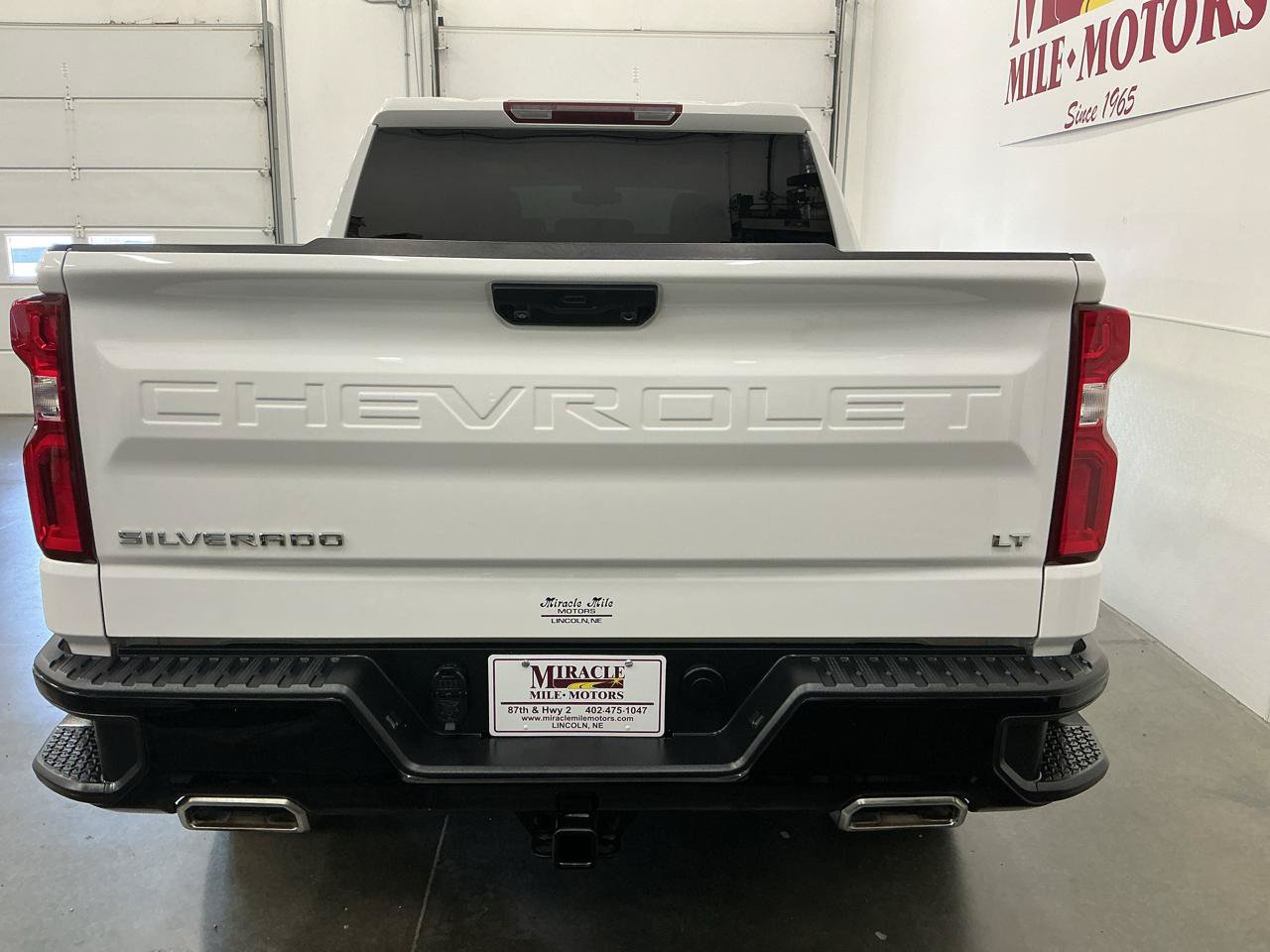 Used 2024 Chevrolet Silverado 1500 LT Trail Boss w/ Protection Package AWD/4WD image 5