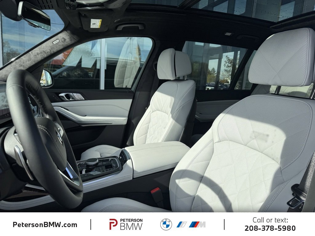 New 2026 BMW X7 xDrive40i image 17