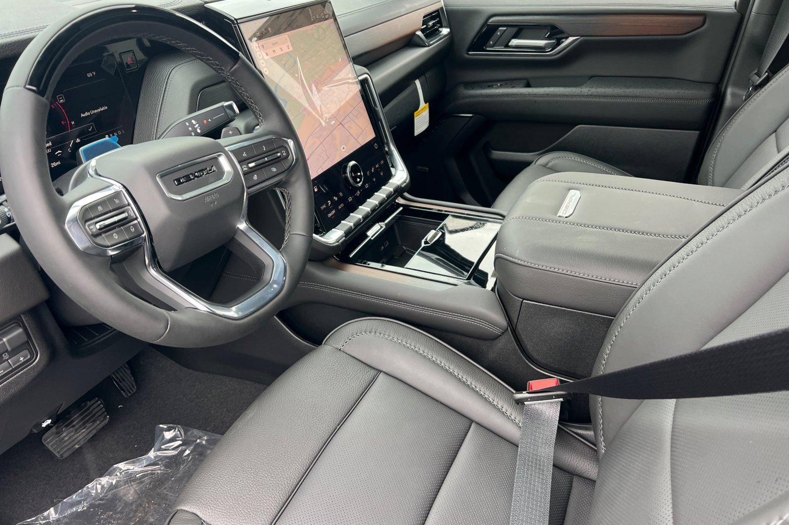 New 2026 GMC Yukon XL Denali w/ Denali Reserve Package AWD/4WD image 7