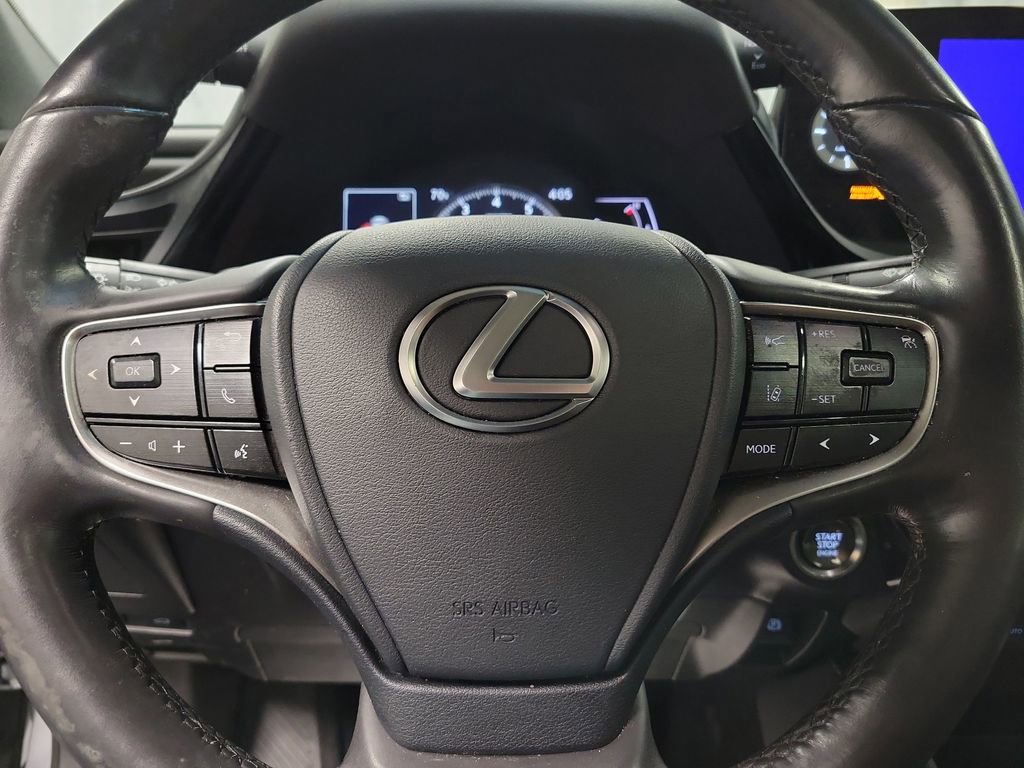 Used 2023 Lexus ES 250 w/ Premium Package image 18