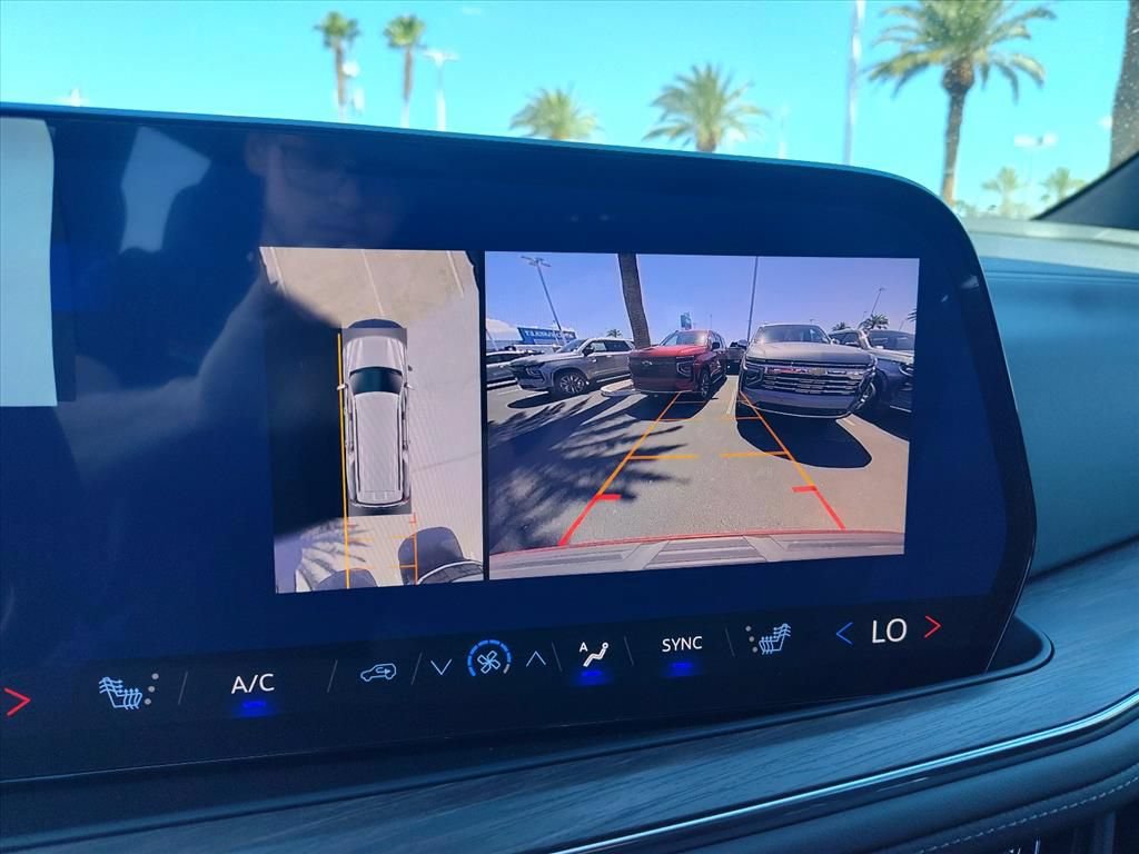 New 2026 Chevrolet Suburban LT RWD image 12