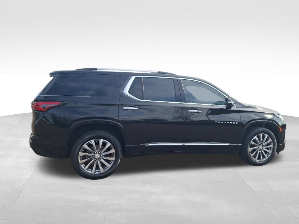 Used 2023 Chevrolet Traverse Premier image 6