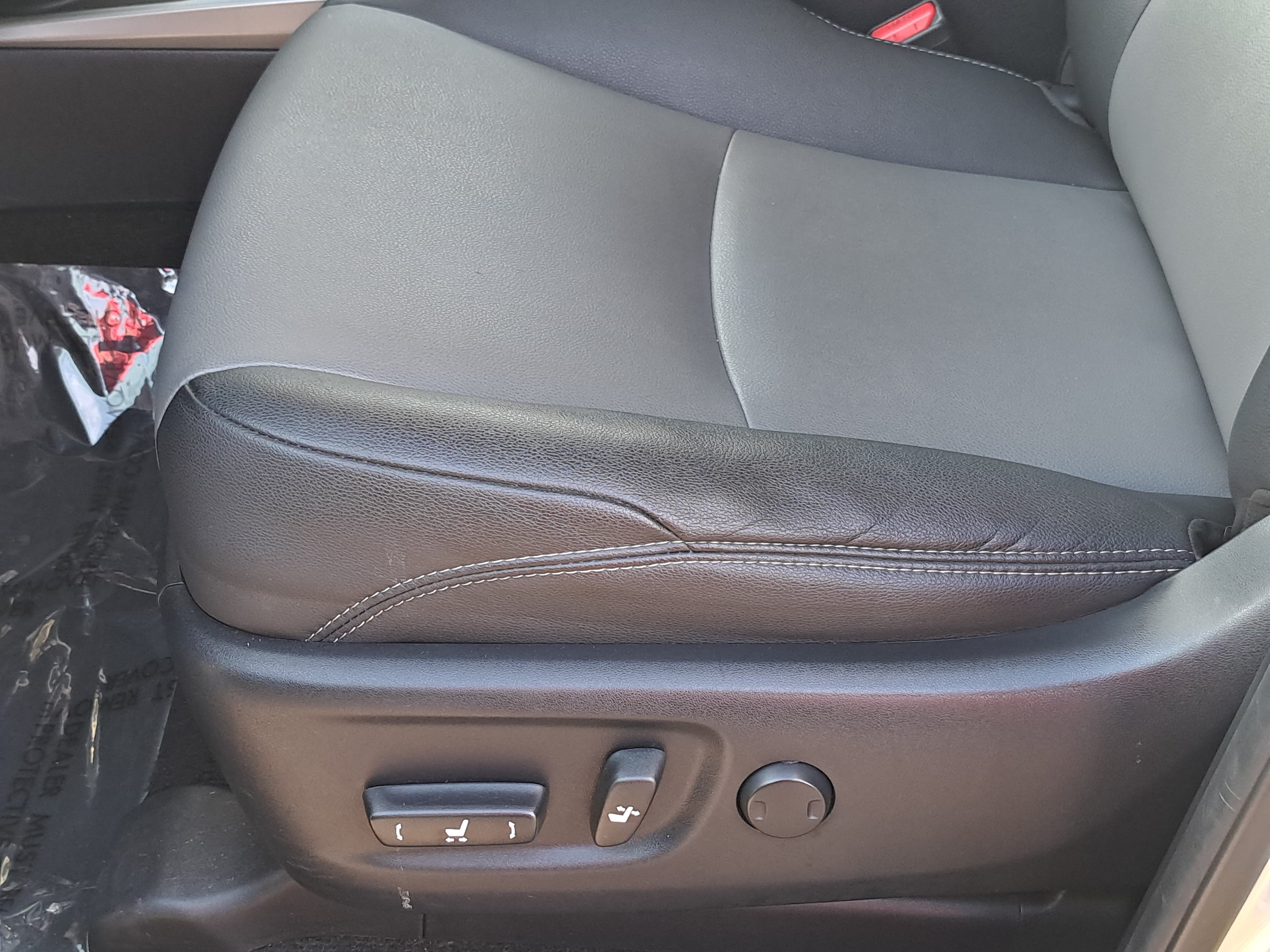 Used 2020 Toyota 4Runner SR5 Premium w/ Moonroof Package RWD image 27