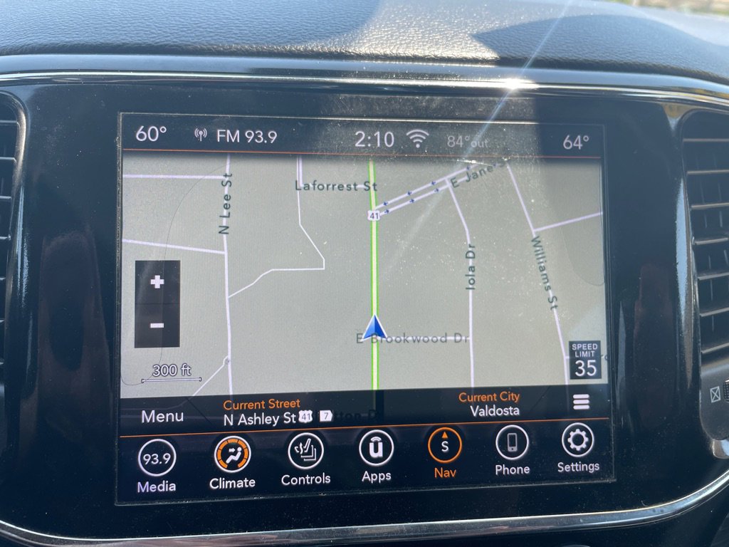 Used 2020 Jeep Grand Cherokee Altitude image 25