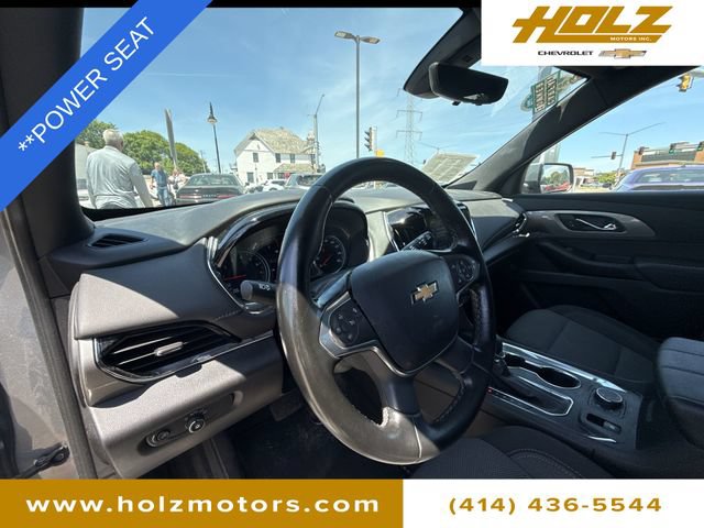 Certified 2023 Chevrolet Traverse LT w/ Rear Camera Mirror Package AWD/4WD image 10