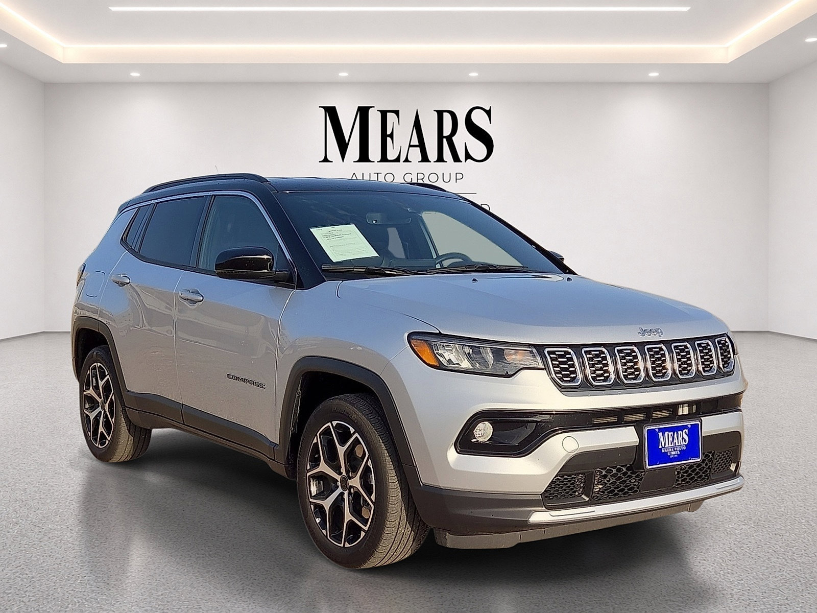 Used 2025 Jeep Compass Limited AWD/4WD image 7
