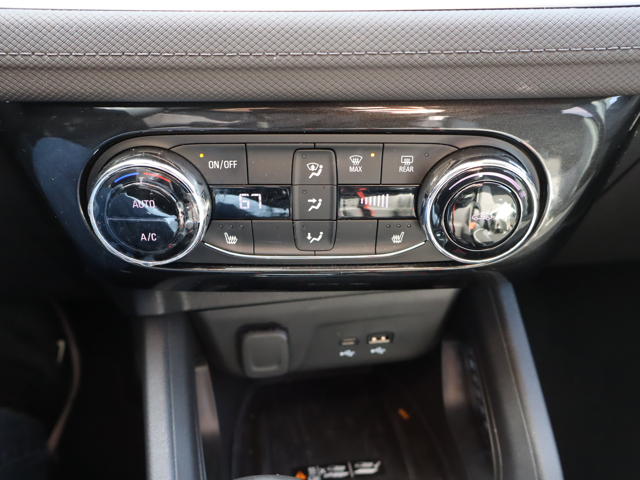 Certified 2025 Chevrolet TrailBlazer LT w/ Convenience Package image 27