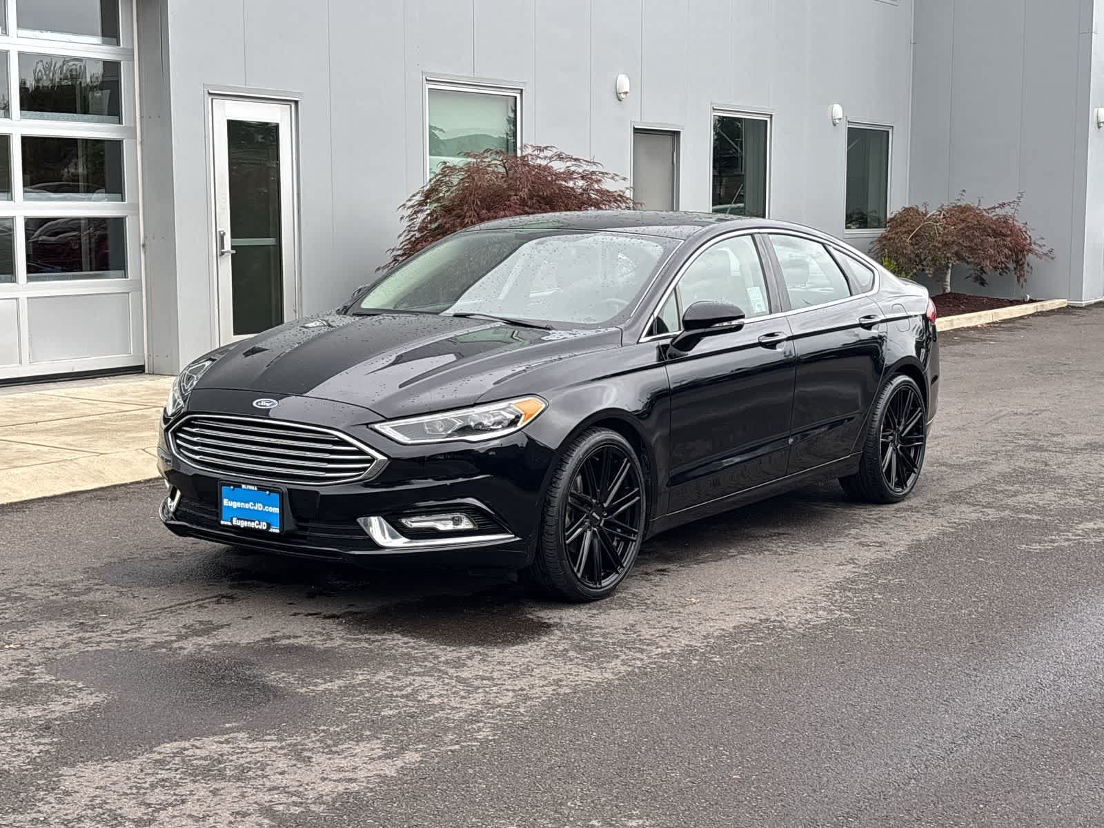 Used 2017 Ford Fusion Titanium FWD video 1